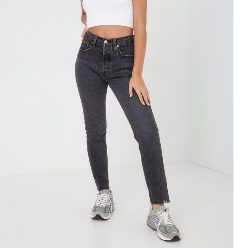 Levi's 501 High Rise Gray Jeans - Picture 4 of 8